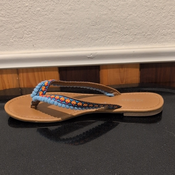 Joe Boxer Beautifully Decorative Flip Flop Sandals, Very Comfy Size 8 - Picture 3 of 9